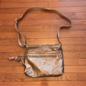 Kipling alvar large metallic crossbody bag